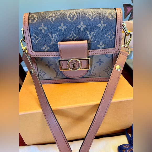 Louis Vuitton Dauphine Mini Monogram Reverse - Picture 8 of 10